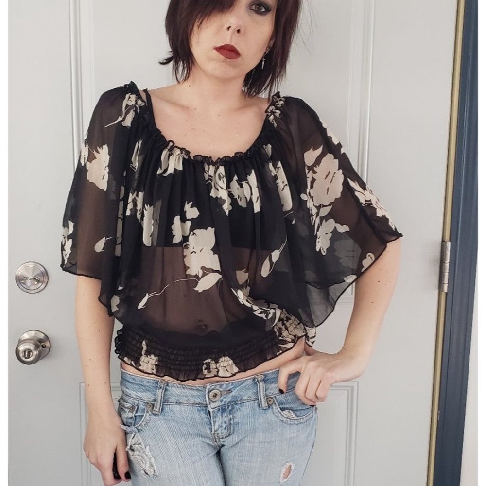 Black and White Sheer Floral Top‎
